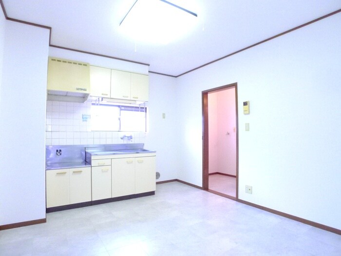 物件内観写真16　(居室)