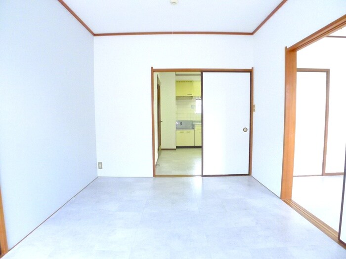 物件内観写真18　(居室)