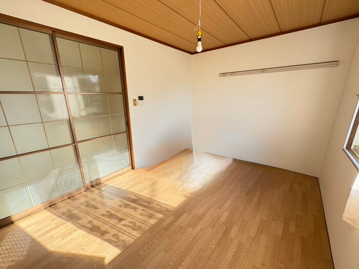 物件内観写真8　(居室)