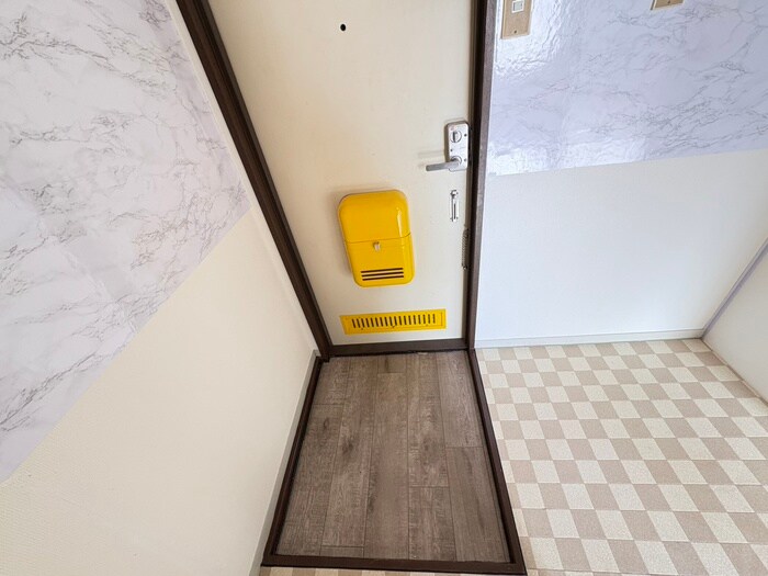 物件内観写真17　(玄関)
