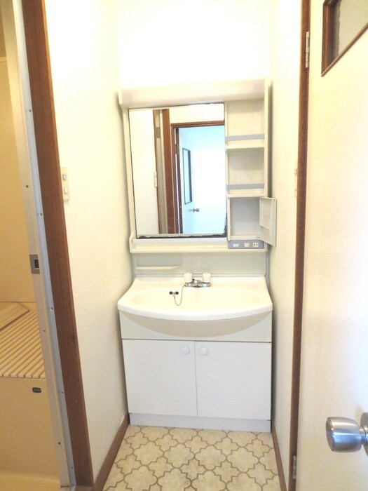 物件内観写真7　(洗面)