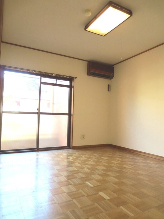 物件内観写真10　(居室)