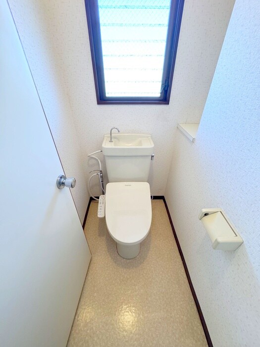 物件内観写真12　(トイレ)