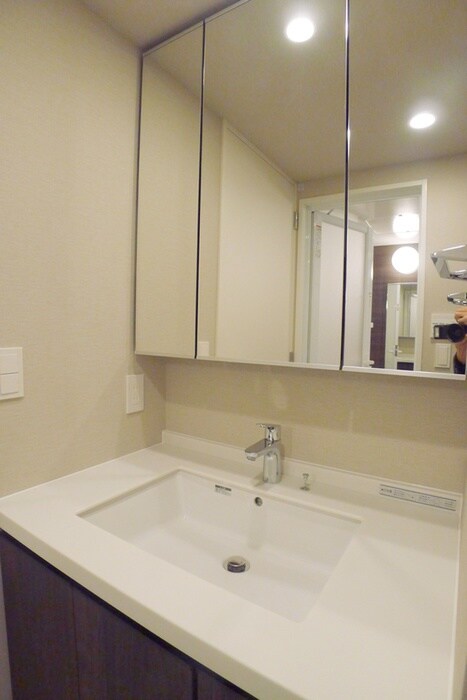 物件内観写真15　(洗面)