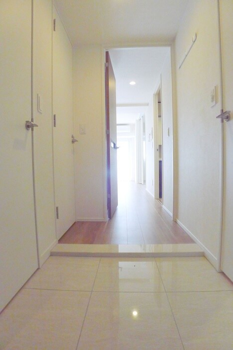 物件内観写真18　(廊下)