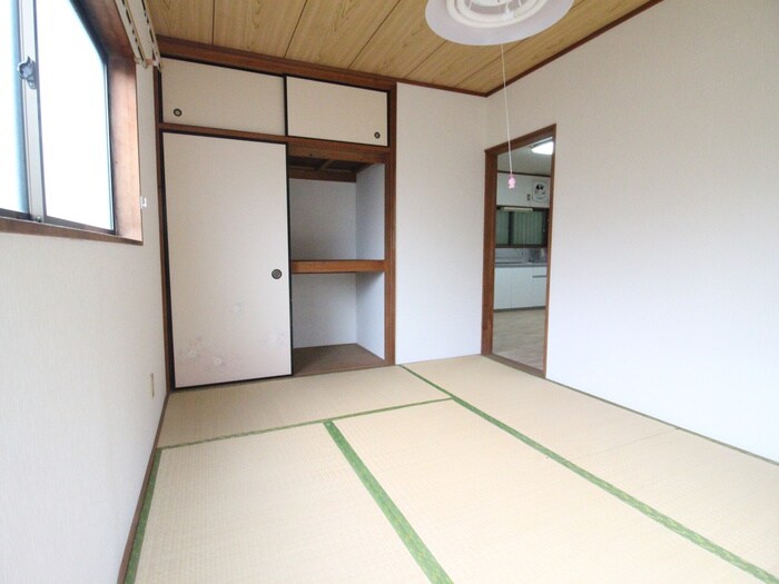 物件内観写真6　(居室)