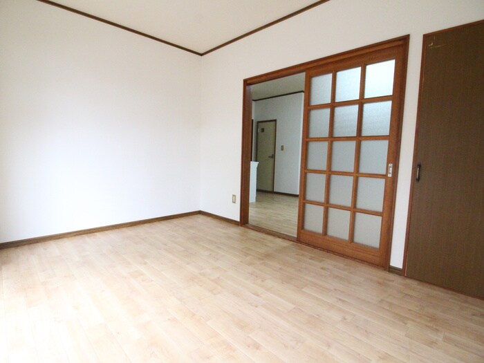 物件内観写真10　(居室)