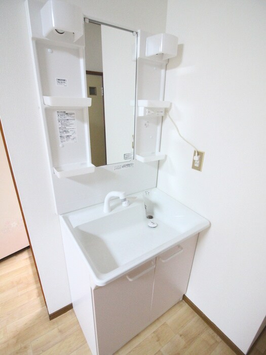 物件内観写真13　(洗面)