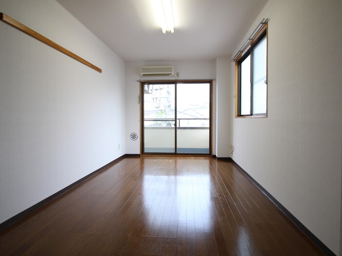 物件内観写真9　(居室)