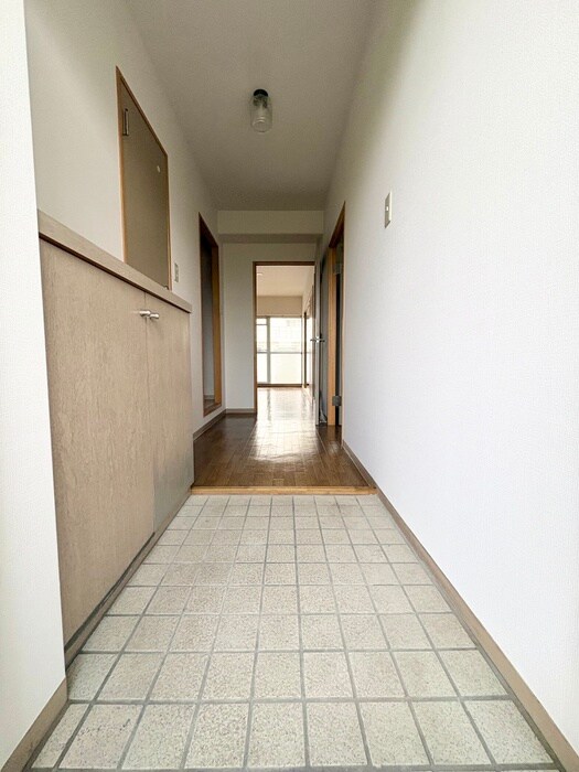 物件内観写真20　(玄関)