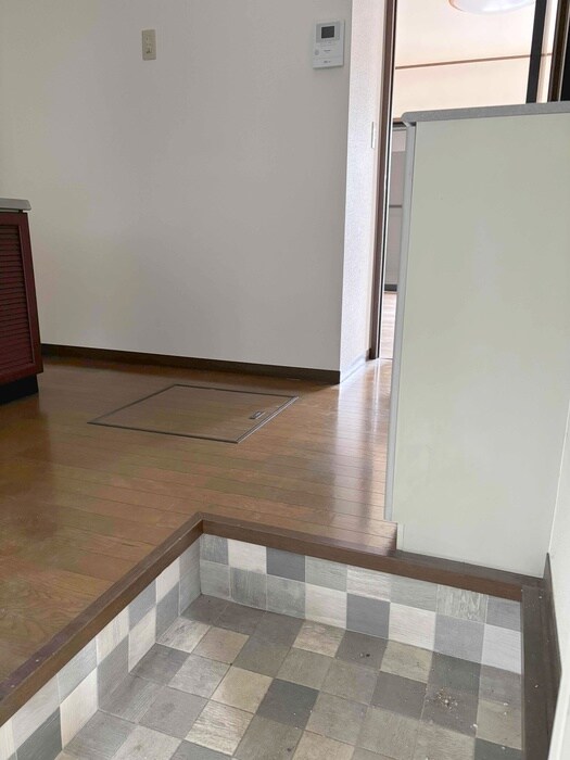 物件内観写真17　(廊下)