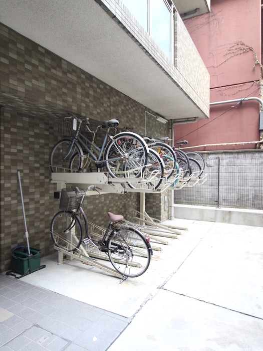 物件外観写真6　(駐輪場)