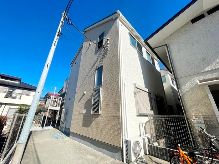 物件外観写真2　(外観写真)