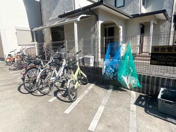駐輪場
