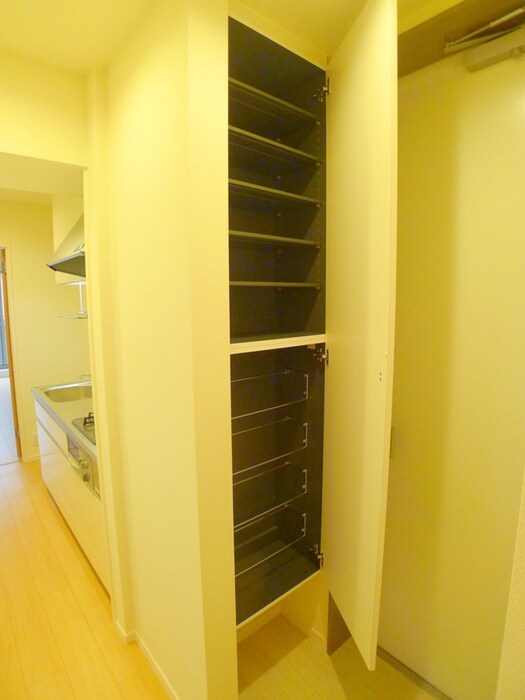 物件内観写真15　(靴箱)