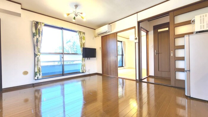 物件内観写真9　(居室)