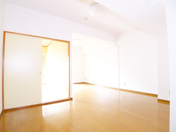 物件内観写真9　(居室)