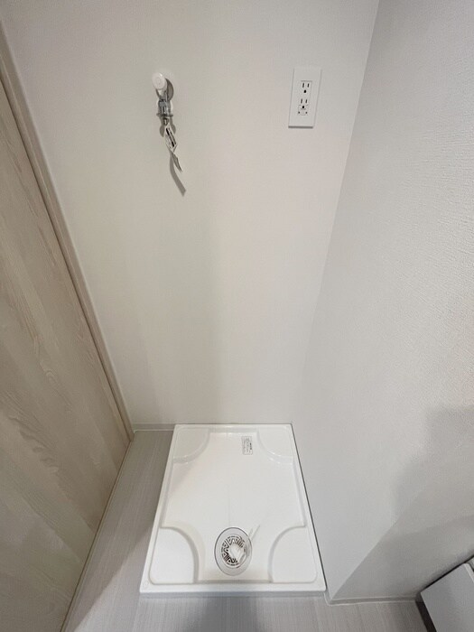 物件内観写真15　(洗濯機置場)