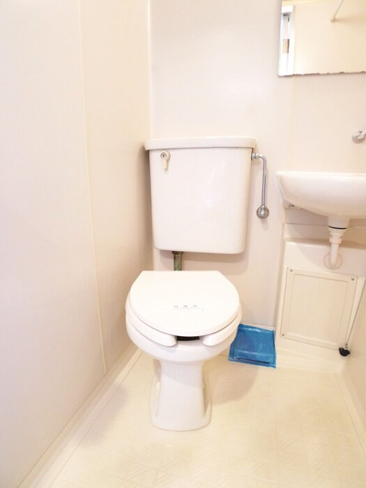 物件内観写真12　(トイレ)