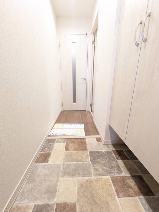 物件内観写真14　(玄関)
