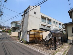 ハイツ　カツラ外観写真