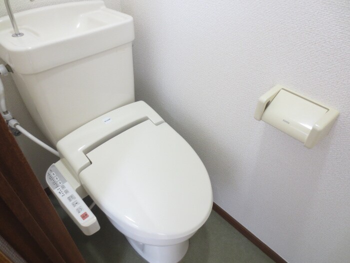 物件内観写真8　(トイレ)