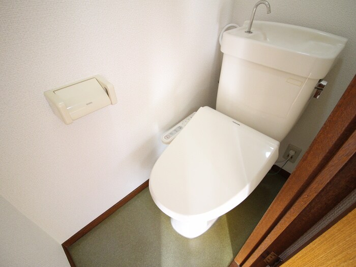 物件内観写真8　(トイレ)