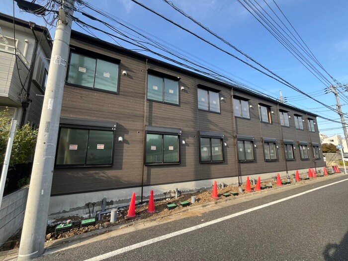 物件外観写真2　(建築中)