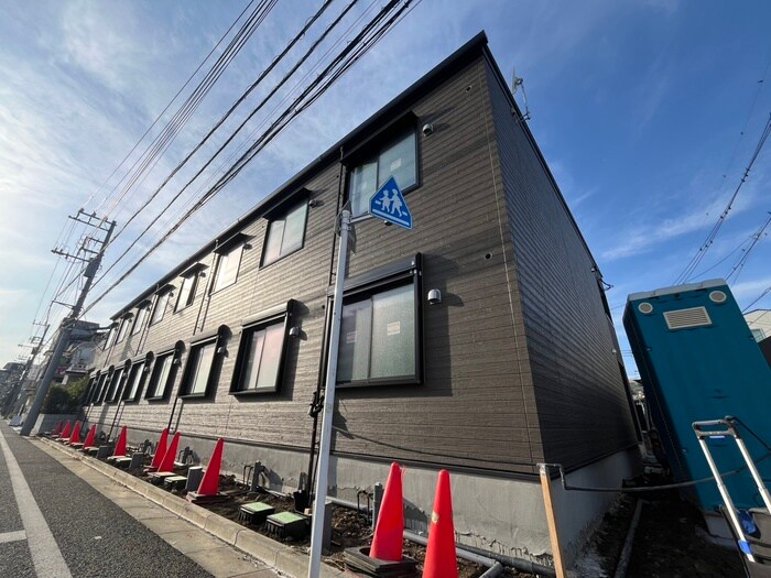 物件外観写真3　(建築中)