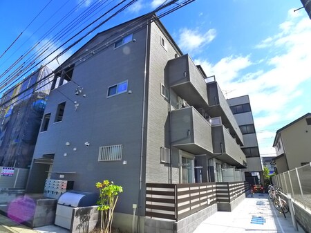 アヴニール外観写真