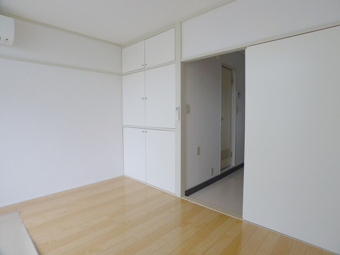 物件内観写真10　(居室)