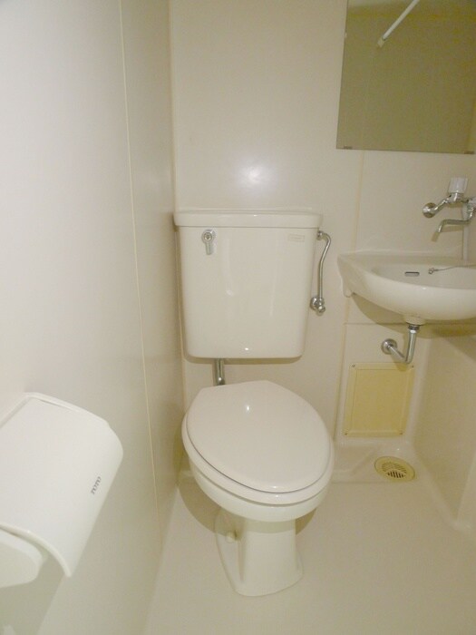 物件内観写真14　(トイレ)