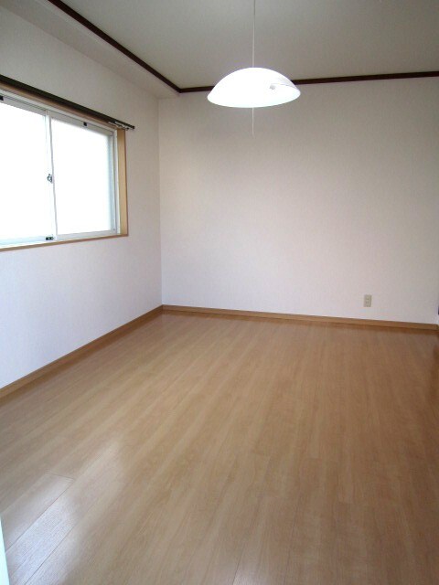 物件内観写真4　(居室)