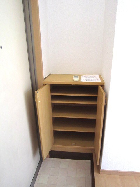 物件内観写真13　(靴箱)
