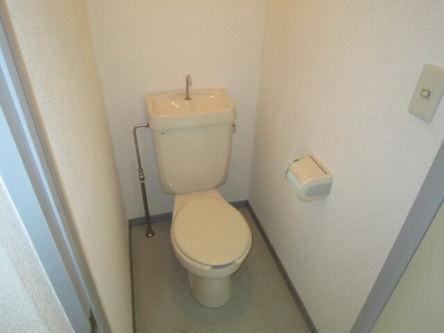 物件内観写真12　(トイレ)