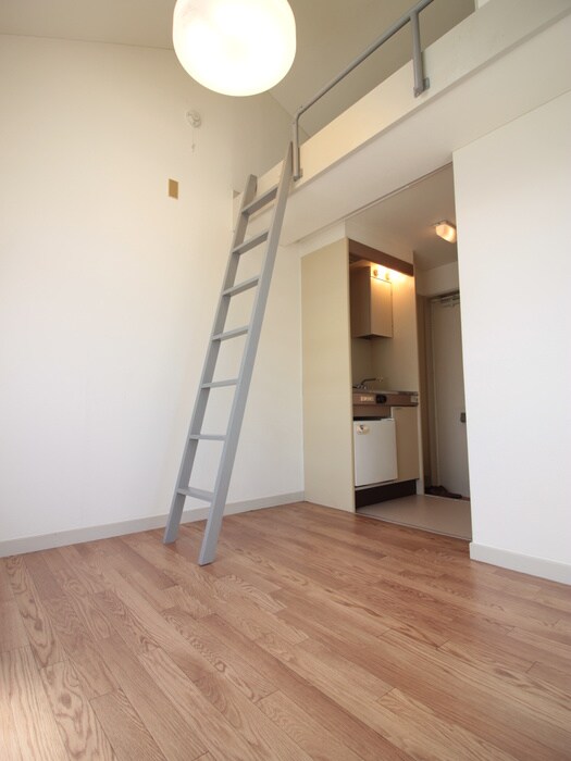 物件内観写真8　(居室)