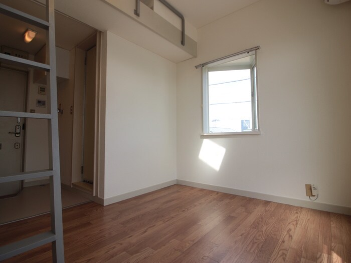 物件内観写真10　(居室)