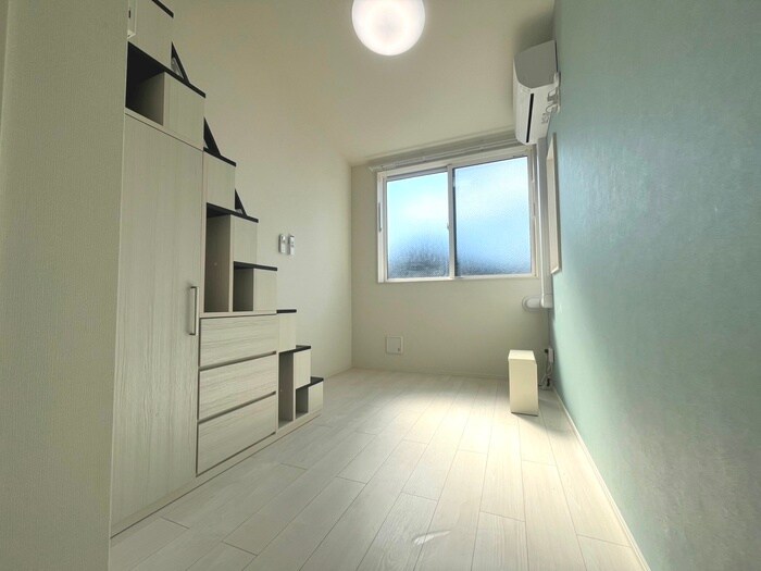 物件内観写真9　(居室)