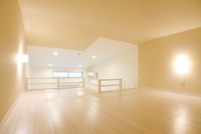 物件内観写真7　(ロフト)