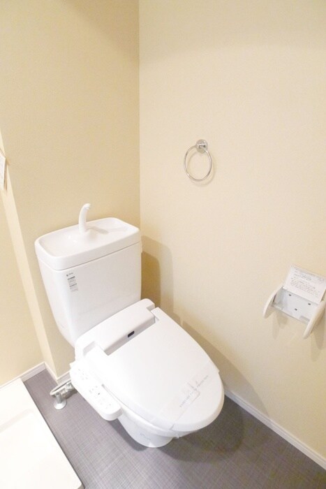 物件内観写真11　(トイレ)