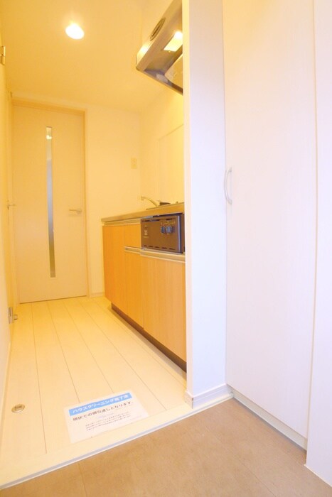 物件内観写真18　(廊下)