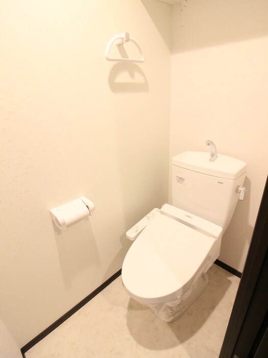 物件内観写真8　(トイレ)