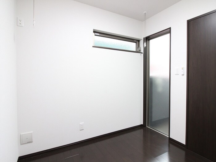 物件内観写真13　(居室)