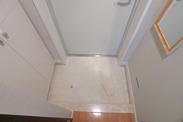 物件内観写真11　(玄関)