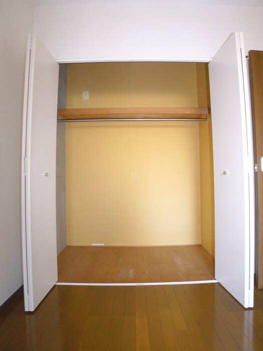 物件内観写真11　(収納)