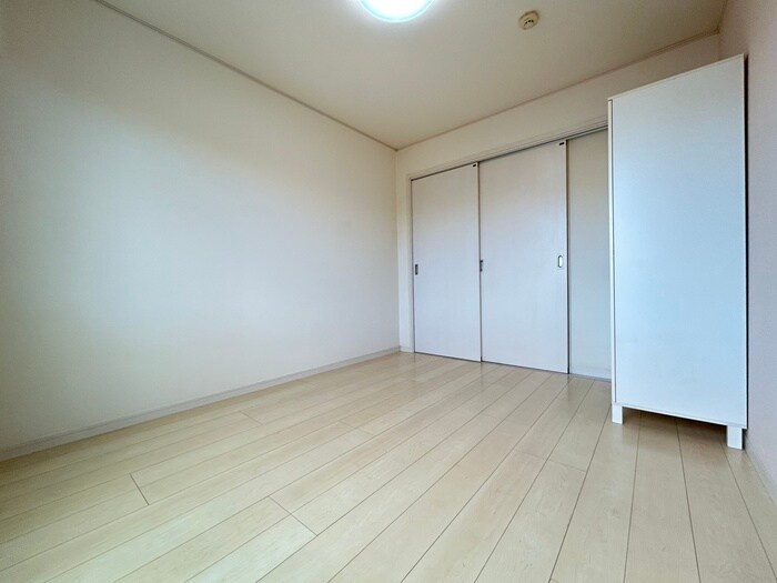 物件内観写真6　(居室)