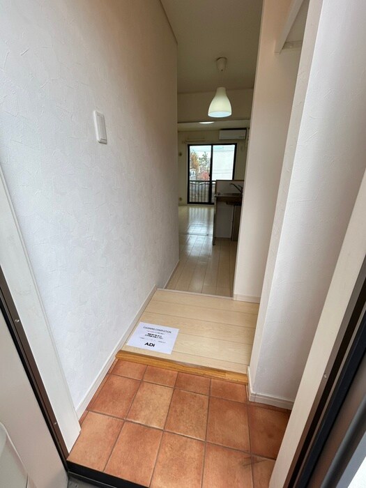 物件内観写真18　(玄関)