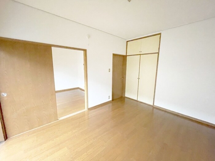 物件内観写真10　(居室)
