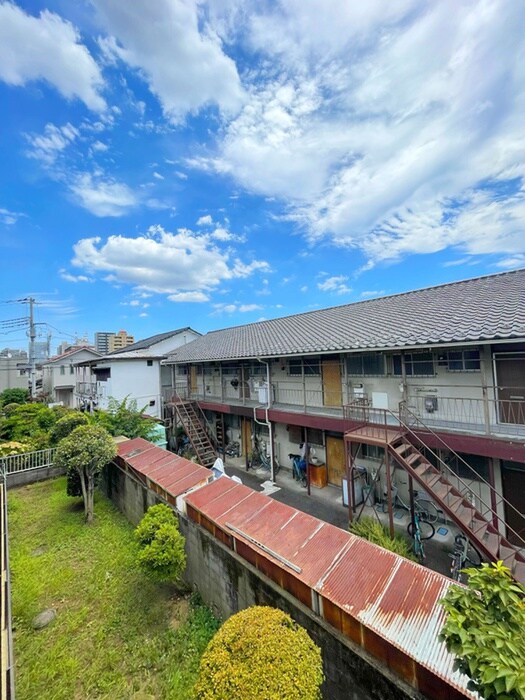 物件内観写真17　(室内からの展望)