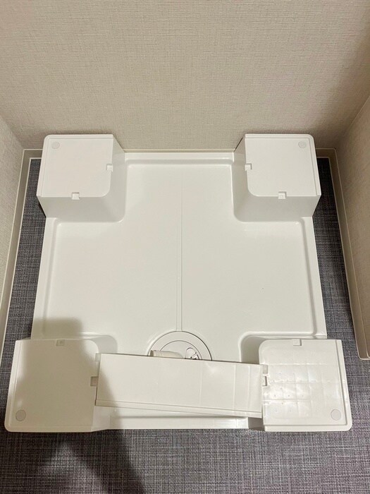 物件内観写真13　(洗濯機置場)